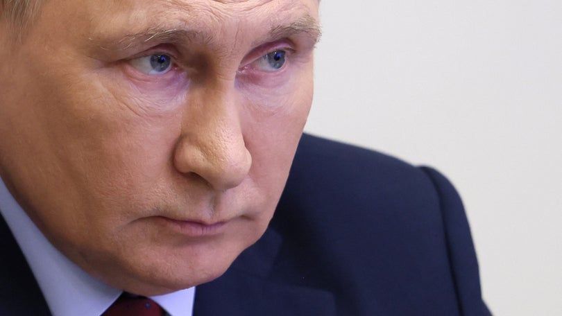 Imagem de Putin e Erdogan acordam ajuda turca em desminagem de portos para se exportar cereais