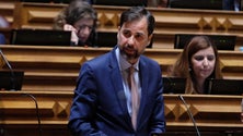 Imagem de Paulo Neves aguarda por decisão do parlamento sobre apoios a viagens