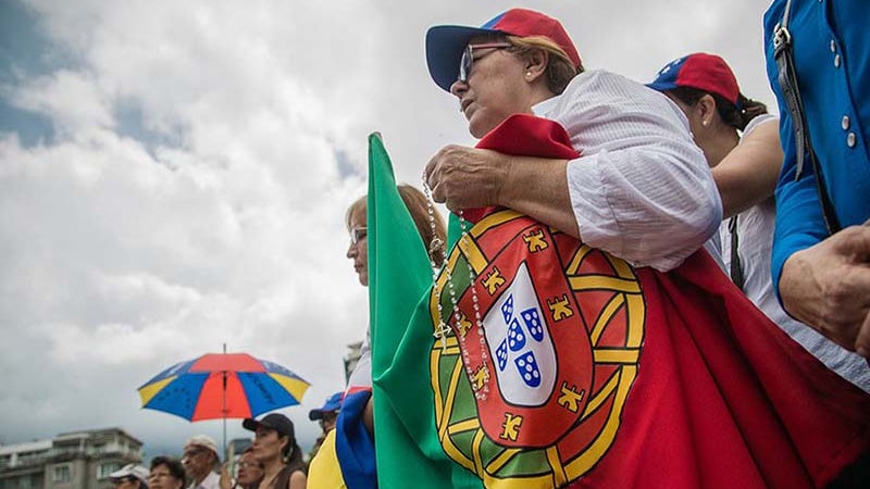 Imagem de Governo português recusa “êxodo maciço” de emigrantes e lusodescendentes