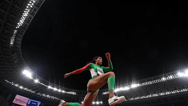 Imagem de Patrícia Mamona conquista medalha de prata no triplo salto