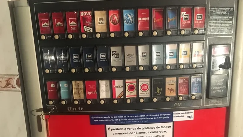 Governo quer proibir venda de tabaco em máquinas automáticas em 2025