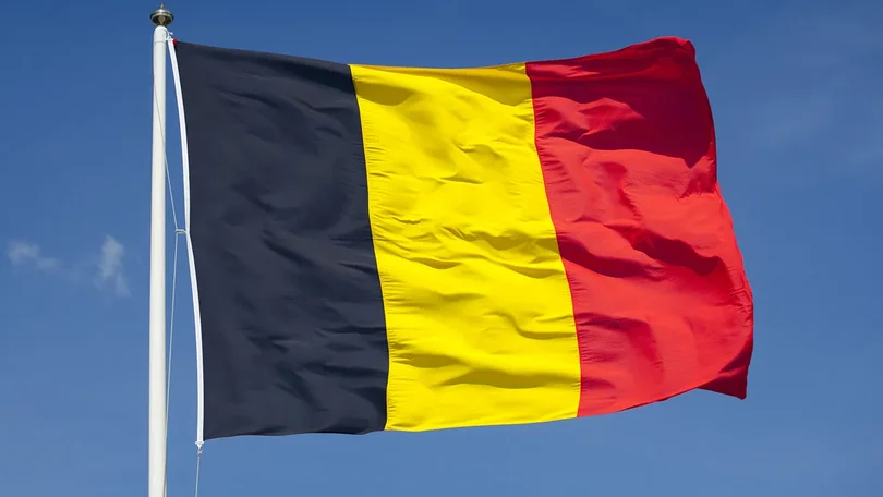 Bélgica baixa idade de voto na europeias para os 16 anos