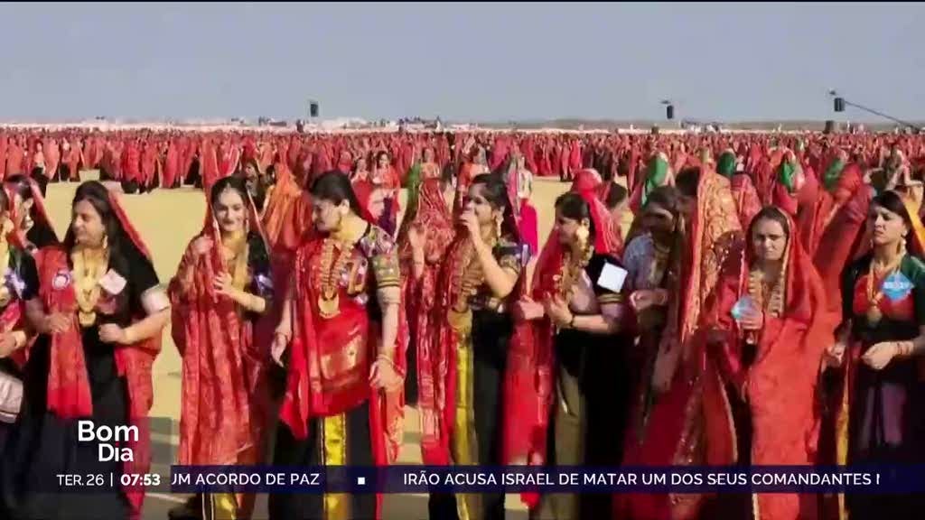 Cerimónia religiosa na Índia juntou milhares de mulheres