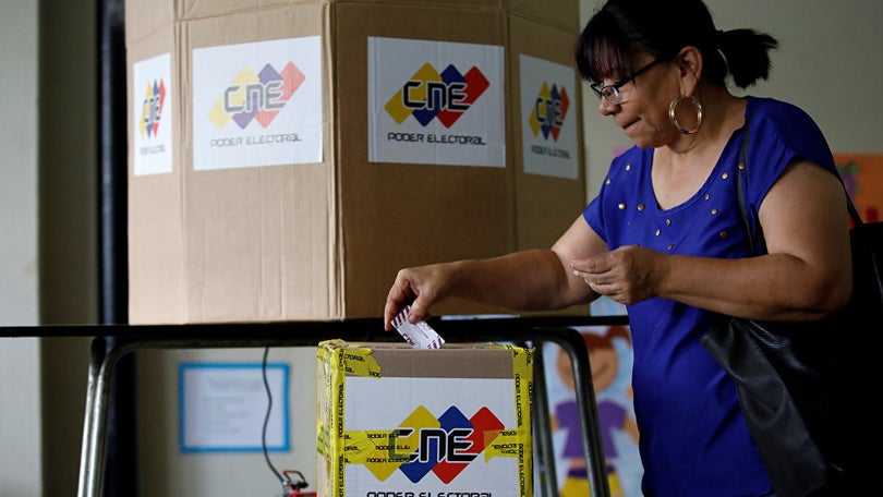20,5 milhões elegem domingo um dos quatro candidatos presidenciais na Venezuela