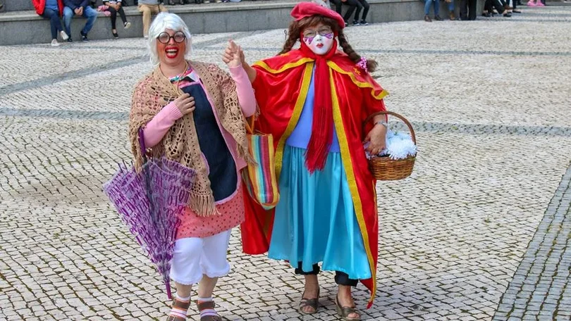 Imagem de Desfile de Carnaval de São Vicente reúne 520 foliões