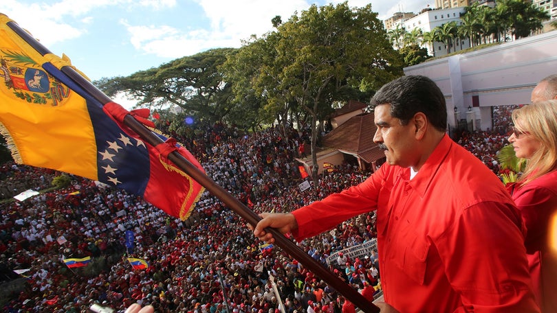 Irão manifesta apoio a Maduro e condena `tentativa de golpe de Estado`