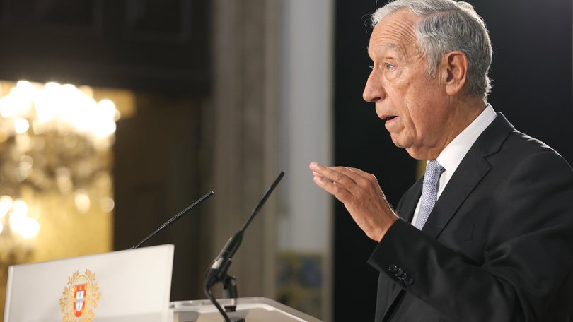 Imagem de Presidente adia decreto de demissão para permitir aprovação do Orçamento