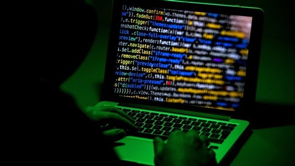 Gabinete de cibercrime alerta para roubos de dados de cartões de crédito
