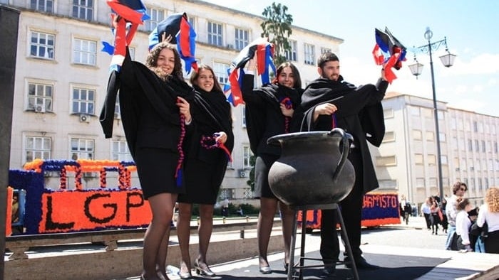 Imagem de Queima das Fitas de Coimbra adiada para outubro