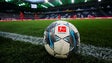 Covid-19: Liga alemã presta homenagem às vitimas com minuto de silêncio