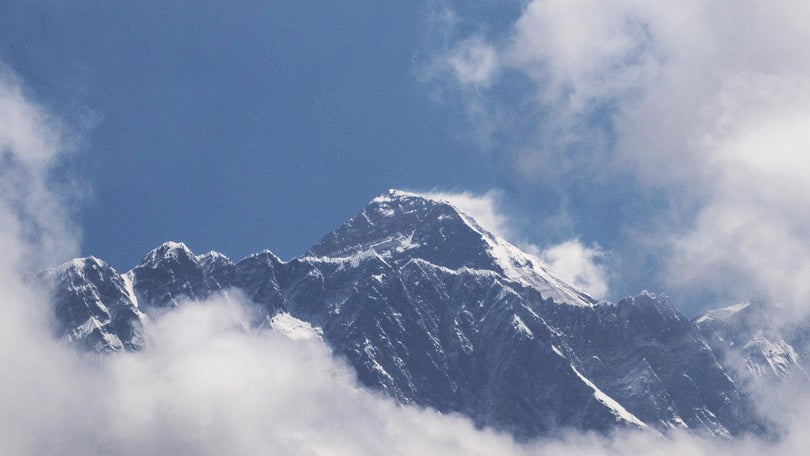 Imagem de Expedição internacional deixa Everest devido à covid