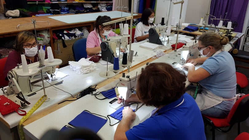 Imagem de Covid-19: Máscaras não cirúrgicas podem ser utilizadas em espaços fechados