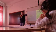 Imagem de Escola com Língua Gestual Portuguesa (vídeo)