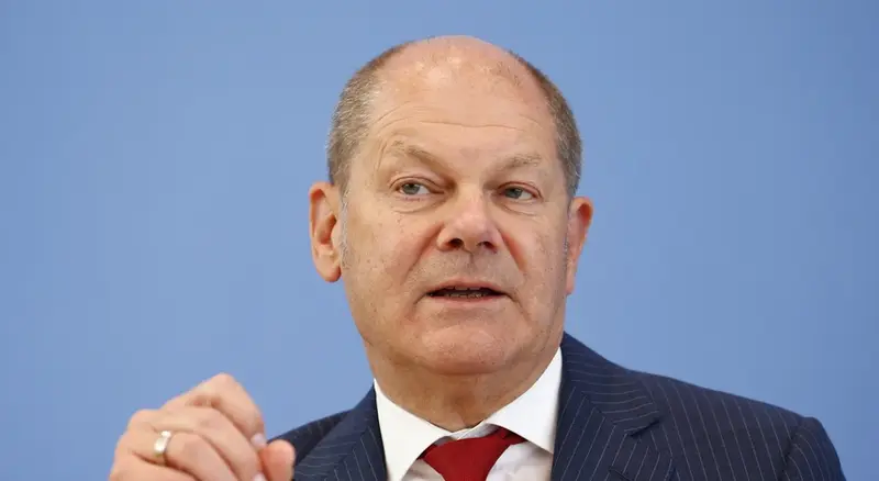Chanceler alemão Olaf Scholz rejeita envolvimento em escândalo bancário