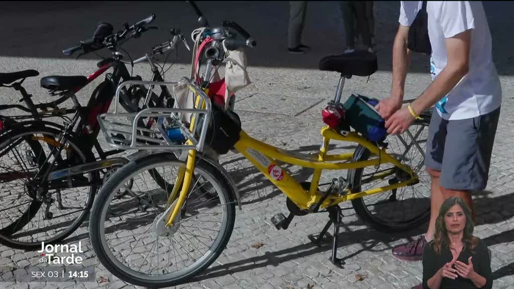 Do Azerbaijão ao Brasil. Ativistas ligam COP29 e COP30 de bicicleta