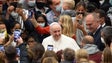 Imagem de Papa Francisco apela a líderes mundiais para ouvirem os jovens