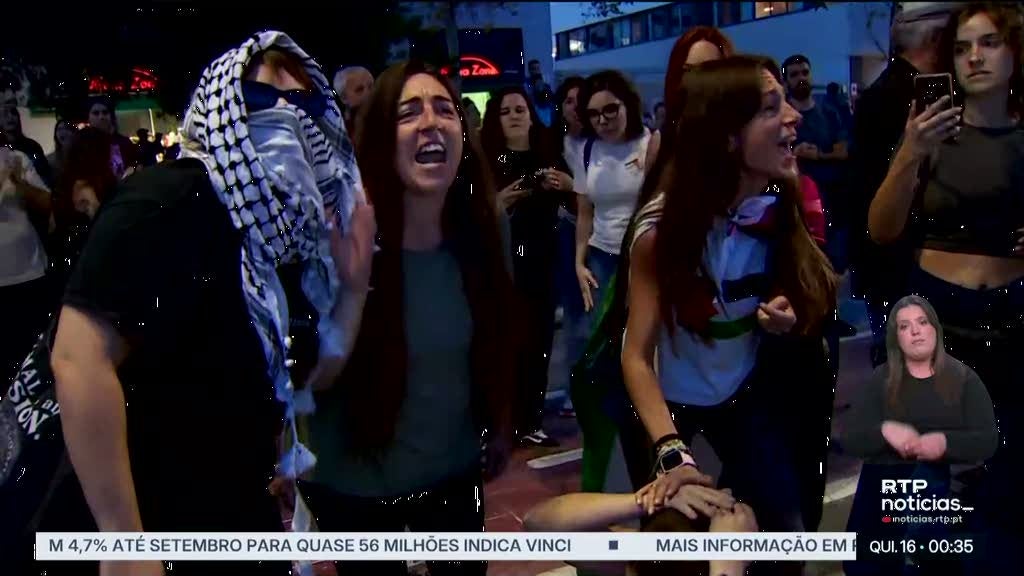 Confrontos em Valência antes de jogo de basquete com Hapoel Telavive