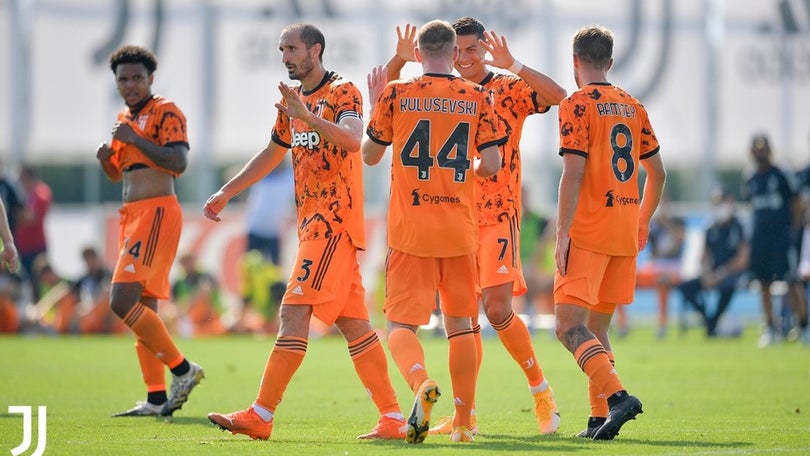 Imagem de Ronaldo marca na goleada da Juventus frente ao Novara