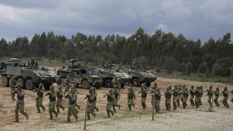 Imagem de Ministério Público acusa 10 militares por crimes no âmbito de uma praxe