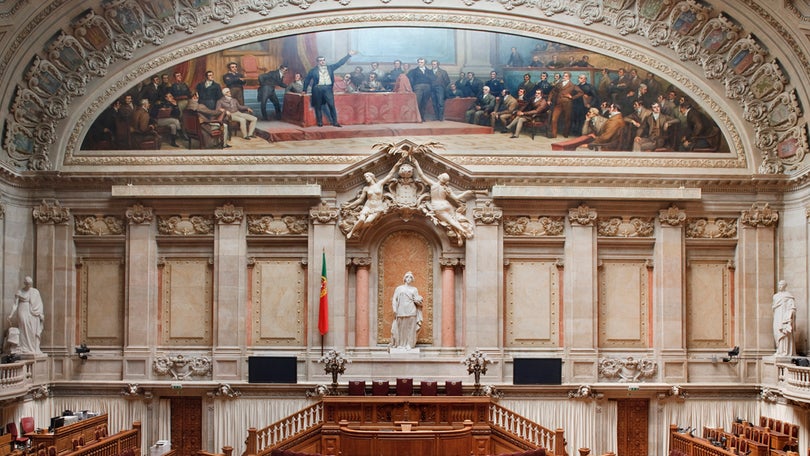 Imagem de Parlamento com número recorde de dez partidos