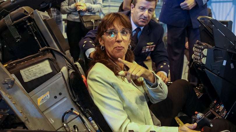 Imagem de Ministra da Defesa ouvida no parlamento dia 11 de outubro sobre ciberataque