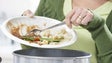 Imagem de Portugueses desperdiçam mais comida no verão