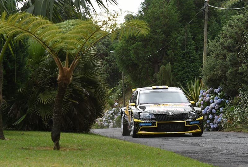 Alexandre Camacho lidera Rali Vinho Madeira