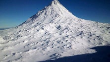 A neve chegou à Montanha do Pico (Vídeo)