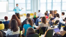Imagem de Saída de professores é maior do que a redução de alunos