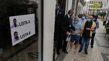 Imagem de Centenas votam nas eleições do Nacional (vídeo)
