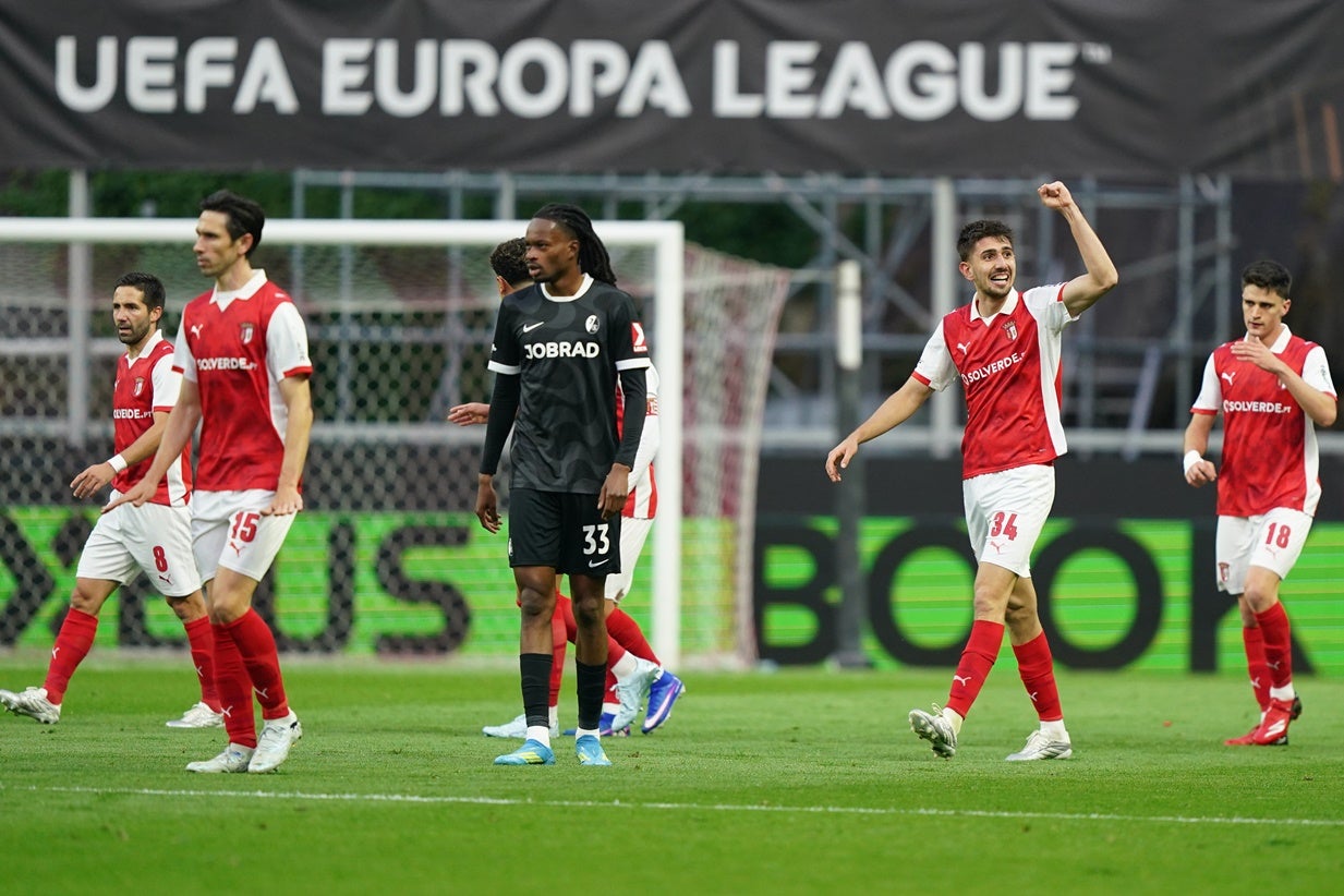 Sporting de Braga adianta-se ao Friburgo nas meias-finais