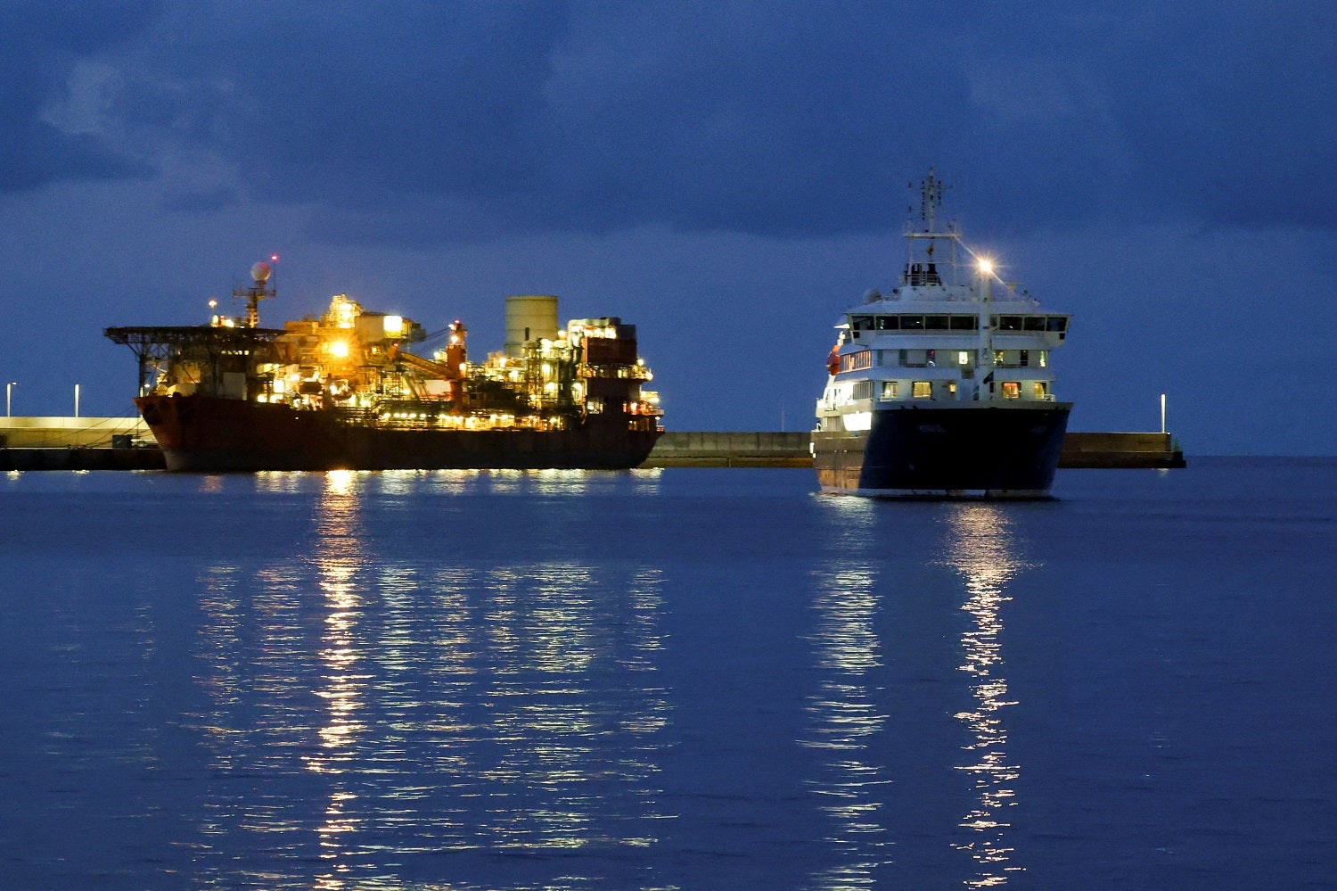 Hantavírus. Cruzeiro MV Hondius chegou ao porto de Tenerife