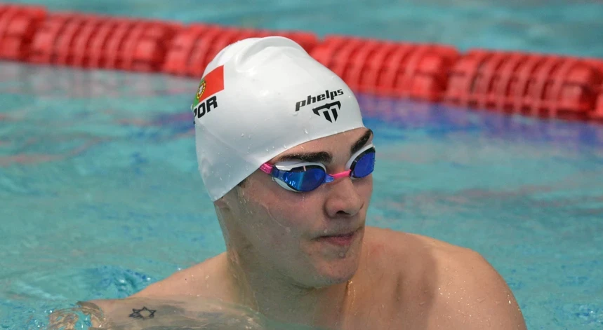 Diuogo Ribeiro continua em destaque nos Campeonatos da Europa de natação, em Roma
