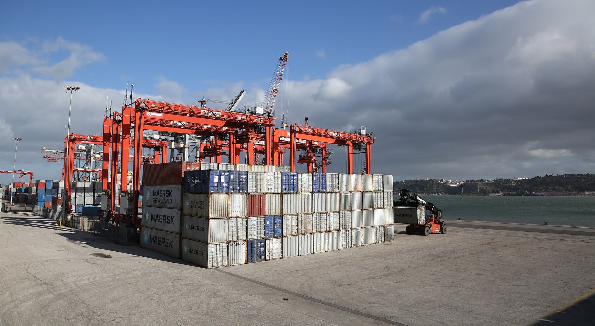 Católica admite contração da economia portuguesa no 1.º trimestre