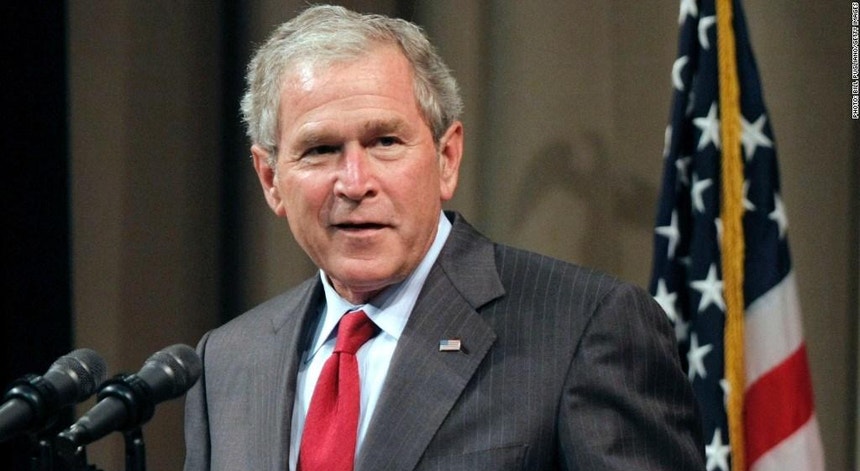 George W. Bush  lamentou a voz de Kissinger uma voz credível
