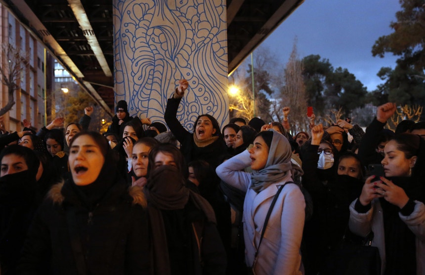 Os protestos nos últimos dias têm-se concentrado na Universidade de Amir Kabir, em Teerão. 
