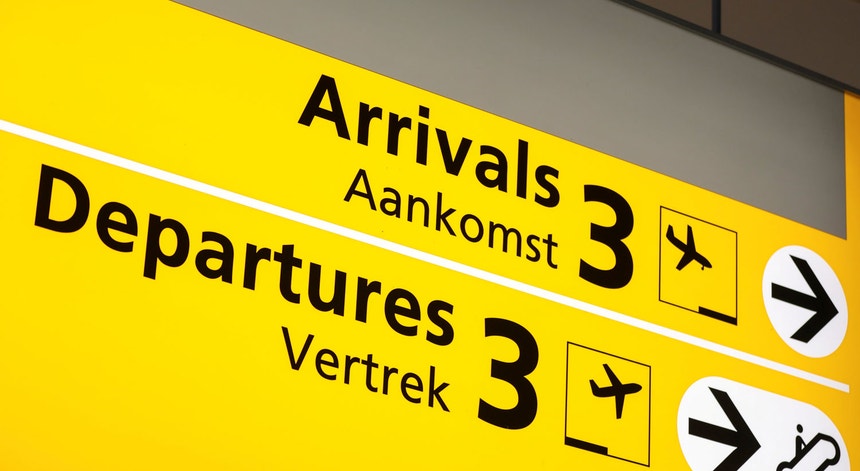 Nos Países Baixos, foram confirmados 61 casos positivos de Covid-19 entre passageiros que chegaram da África do Sul
