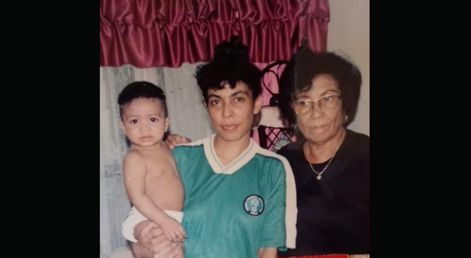  Em 1998 visitou Timor-Leste para dar a conhecer o primeiro filho &agrave; m&atilde;e. 