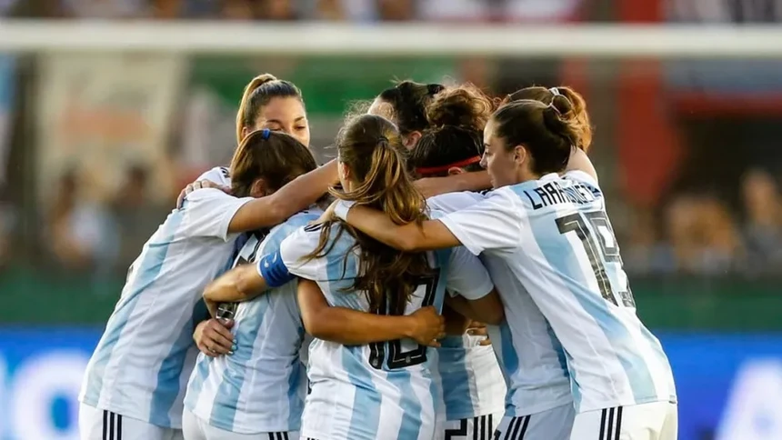 Imagem relacionada com a notícia: Há jogadoras argentinas descontentes pela falta de condições na seleção
