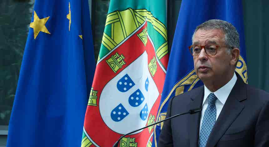 "N�o gostei do que vi". Seguro quebra sil�ncio sobre resposta a manifesta��es e insta ao di�logo