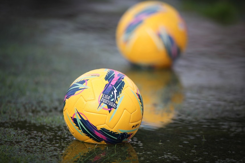 Imagem de Jogo entre Nacional e Tondela reagendado para as 18h00 de segunda-feira