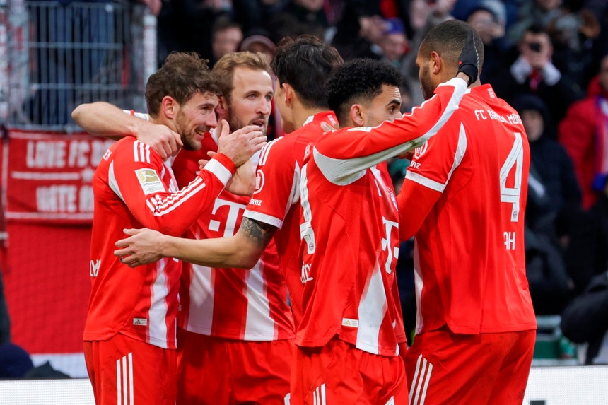 `Bis` de Harry Kane ajuda Bayern Munique a repor distância na Bundesliga