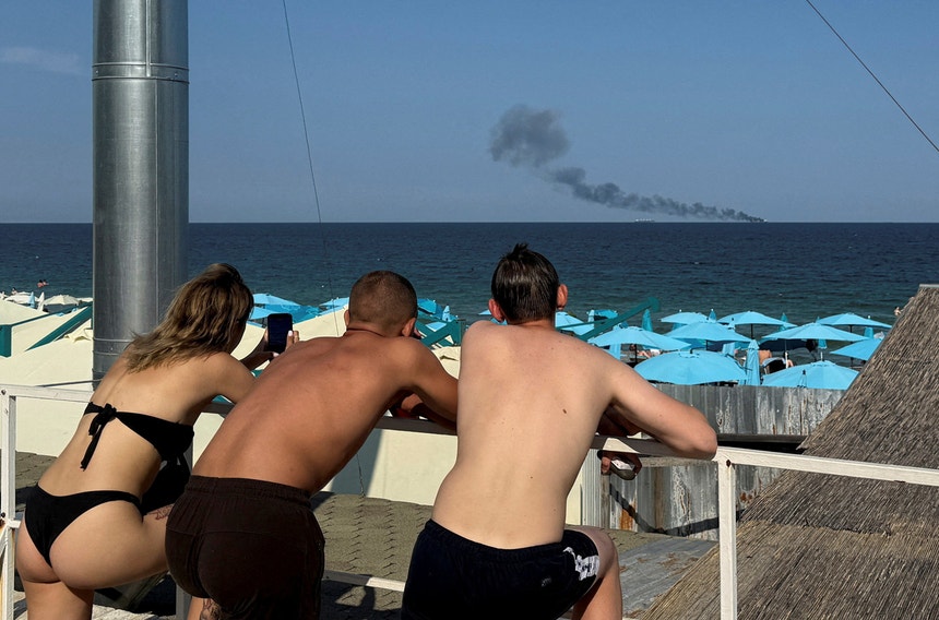 Imagem ilustrativa: Ataque russo contra navio no porto de Odessa faz quatro mortos