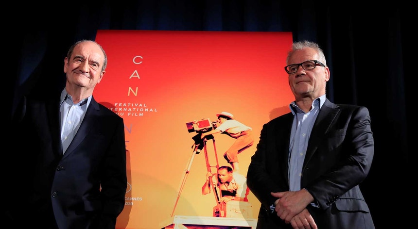 Thierry Fremaux e Pierre Lescure, dois responsáveis do Festival de Cannes, ao anunciarem a seleção de filmes para a 72ª edição do Festival
