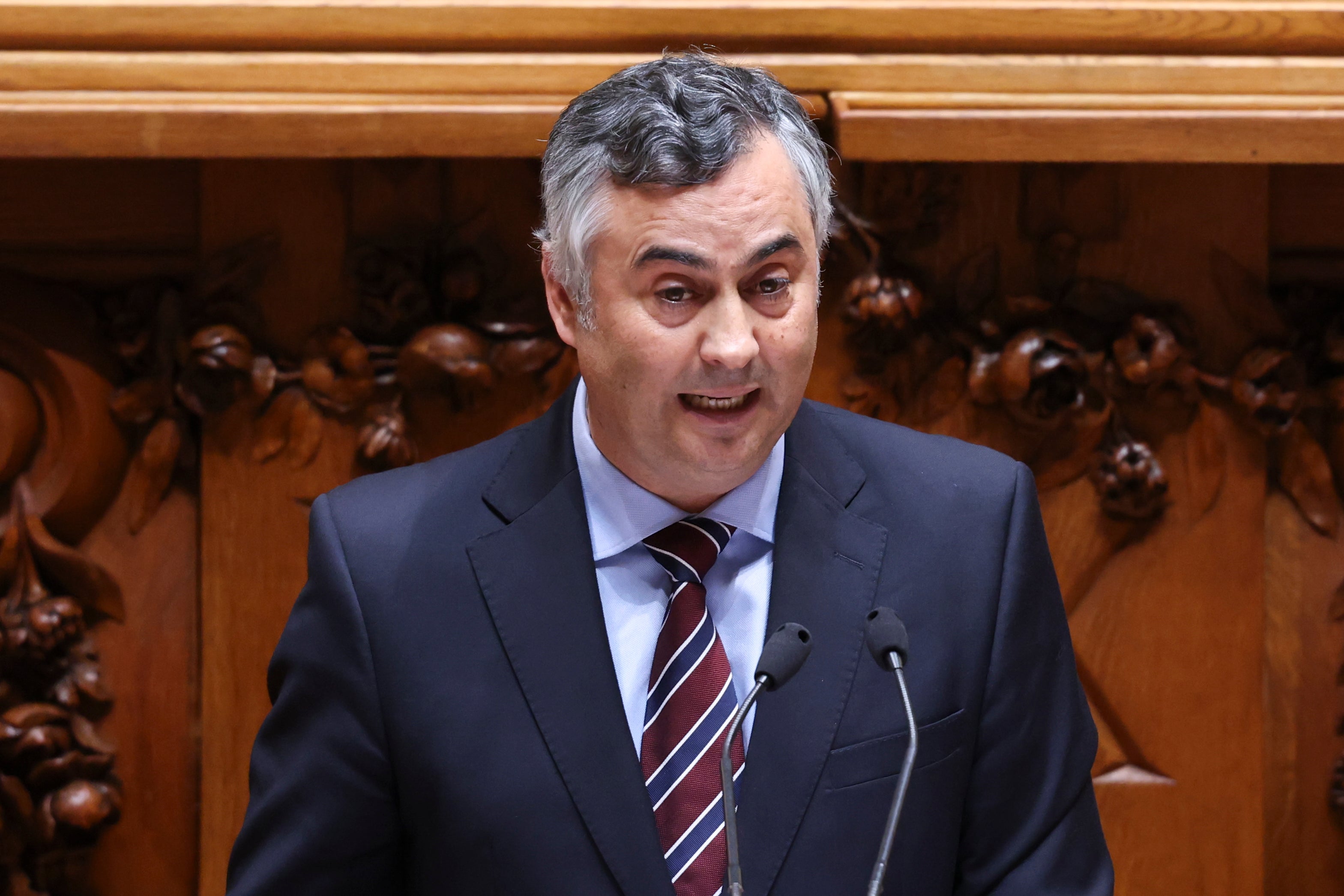 Ministro diz que hor�rios por preencher nas escolas ca�ram para um ter�o ap�s corre��o de erros