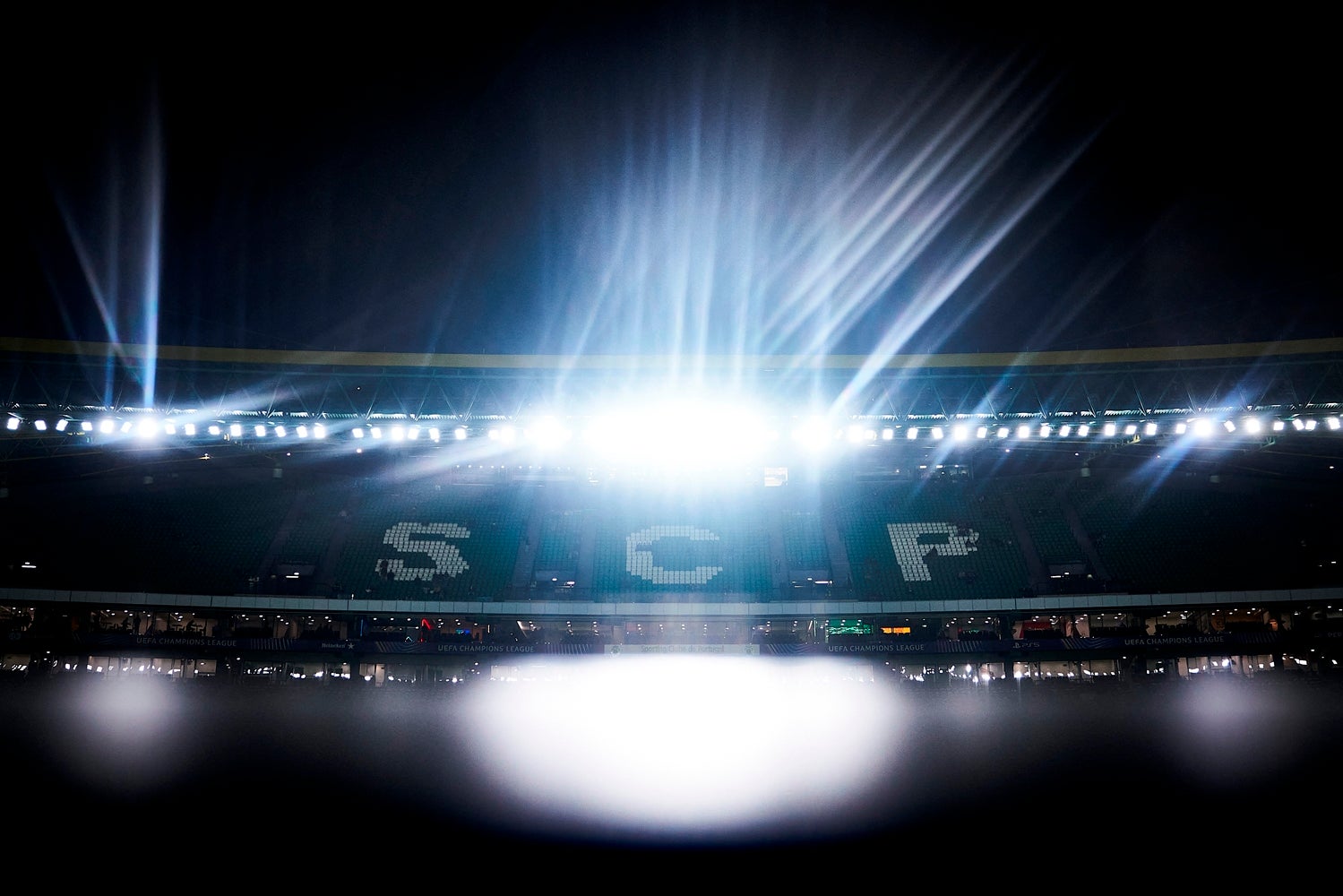 Players in action during a Sporting CP match