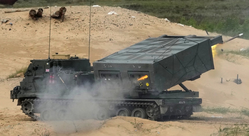 Os militares ucranianos serão treinados nas próximas semanas sobre a utilização dos sistemas de mísseis britânicos.
