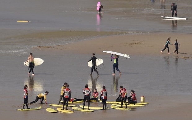 Português Nic von Rupp é o único surfista europeu convidado para 4