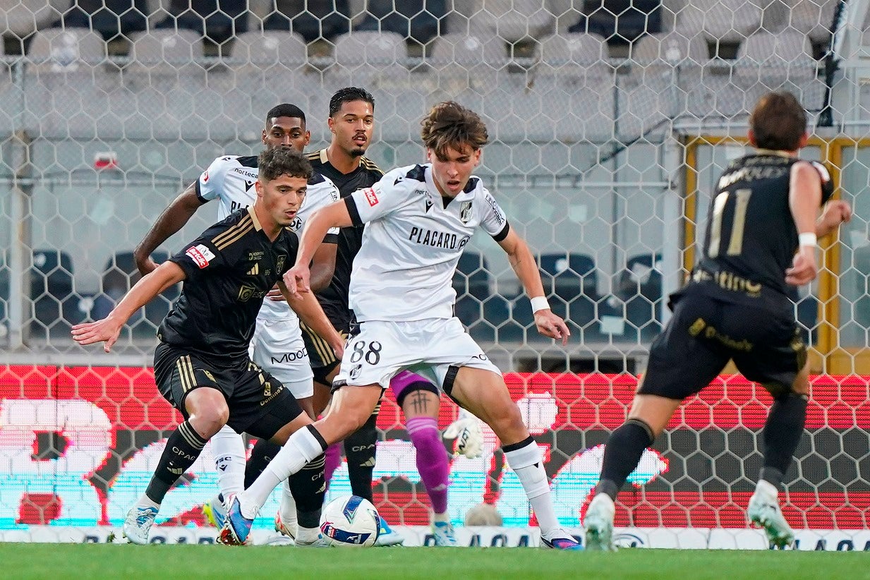 Casa Pia vence em Guimarães e mantém posição de play-off