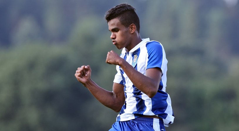 O jovem avançado Galeno deverá ser a principal novidade no "onze" titular da equipa do FC Porto
